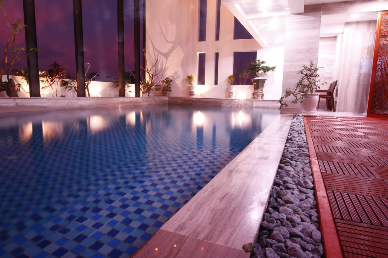 Mento Hotel クイニョン エクステリア 写真
